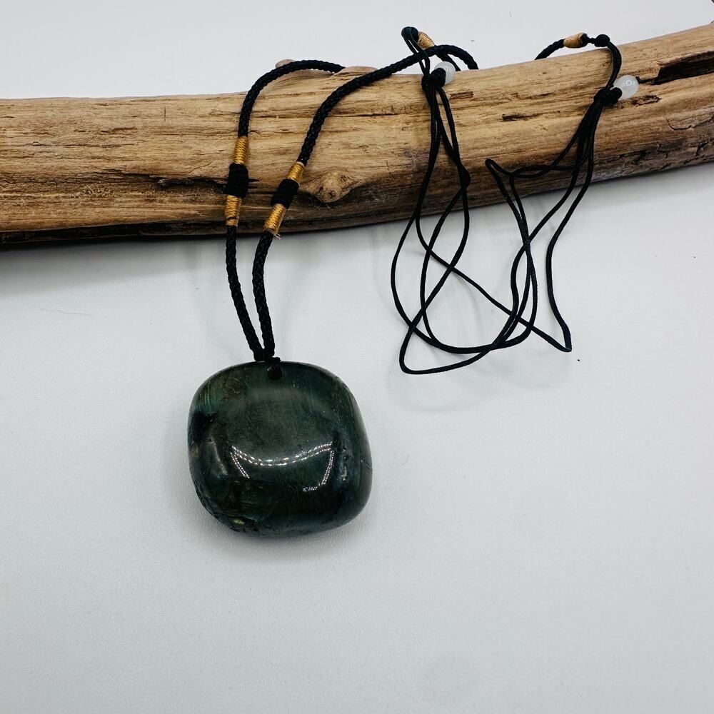 Natural Labradorite Healing Stone Cord Necklace